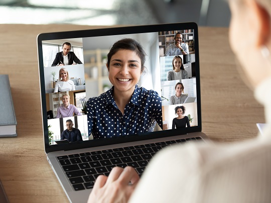Online-Meeting Foto: fizkes / shutterstock